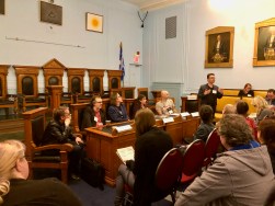 L’imaginaire a-t-il une langue ?